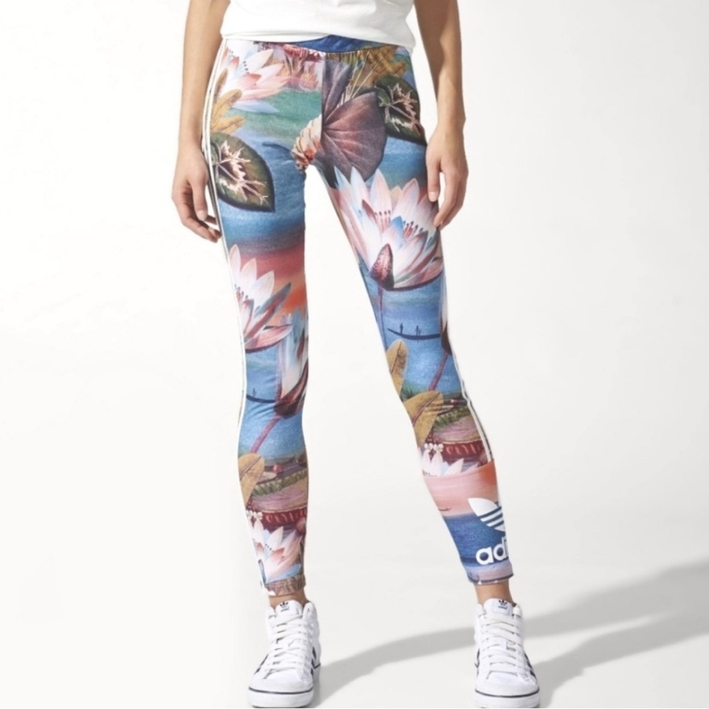 ADIDAS X Farm Rio Lotus Floral leggings - NWT, Size S